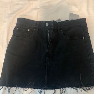 Zara Black Denim skirt size M
